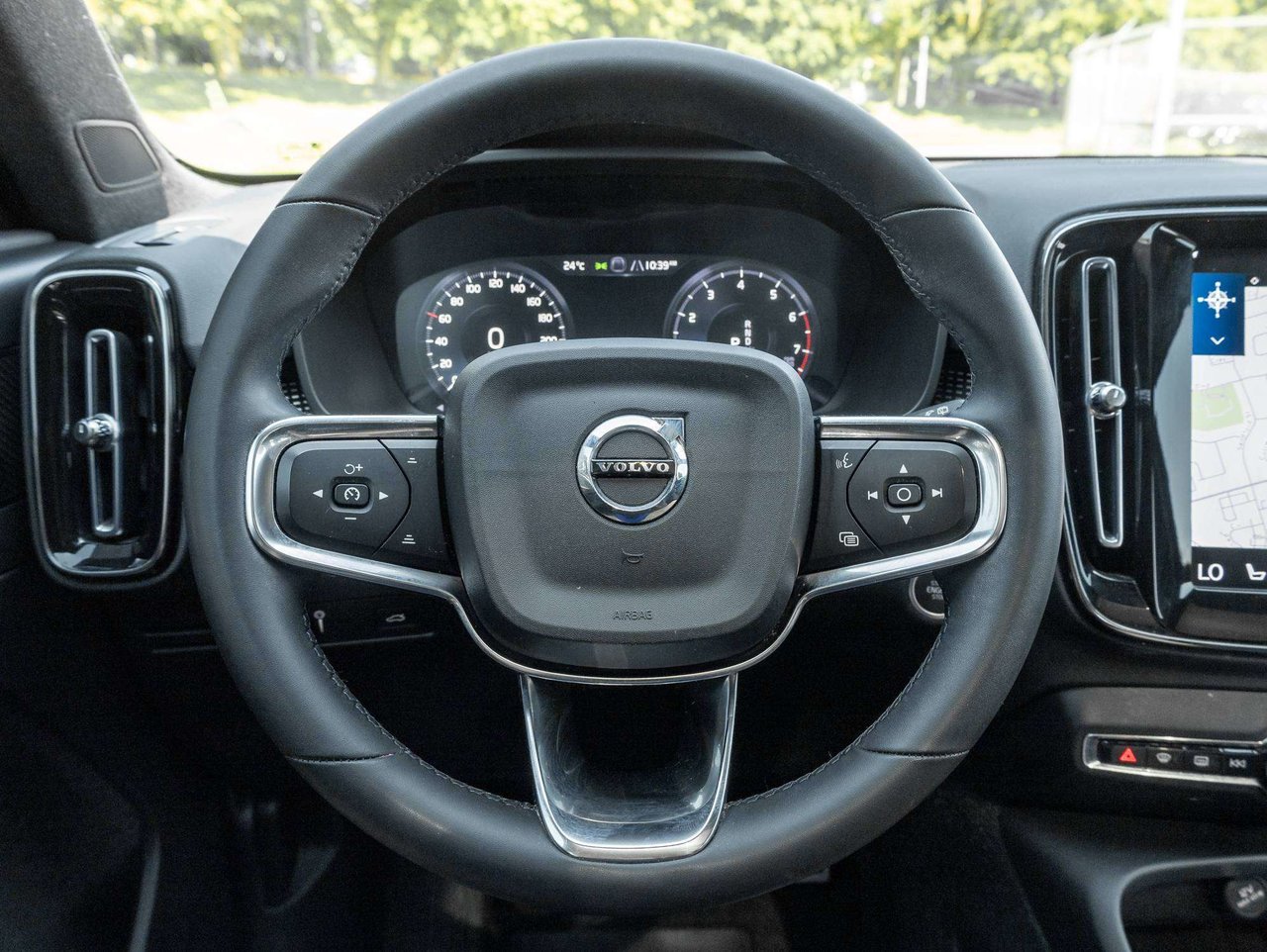 Volvo XC40 R-Design  H KARDON  POLESTAR  CPO RATE fr 2.99%* 2022-7
