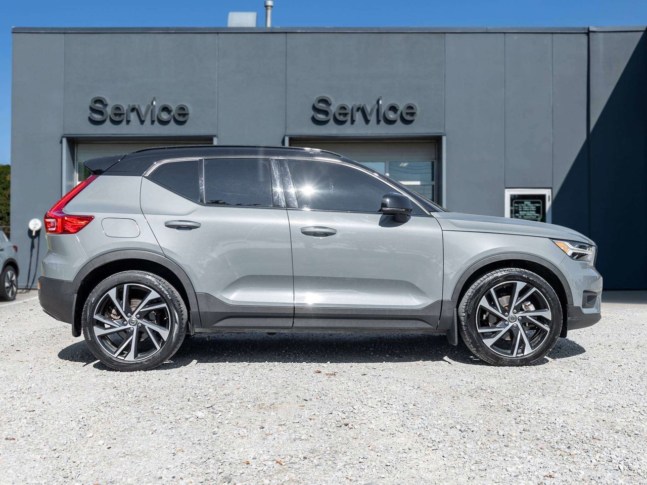 Volvo XC40 R-Design  H KARDON  POLESTAR  CPO RATE fr 2.99%* 2022-4