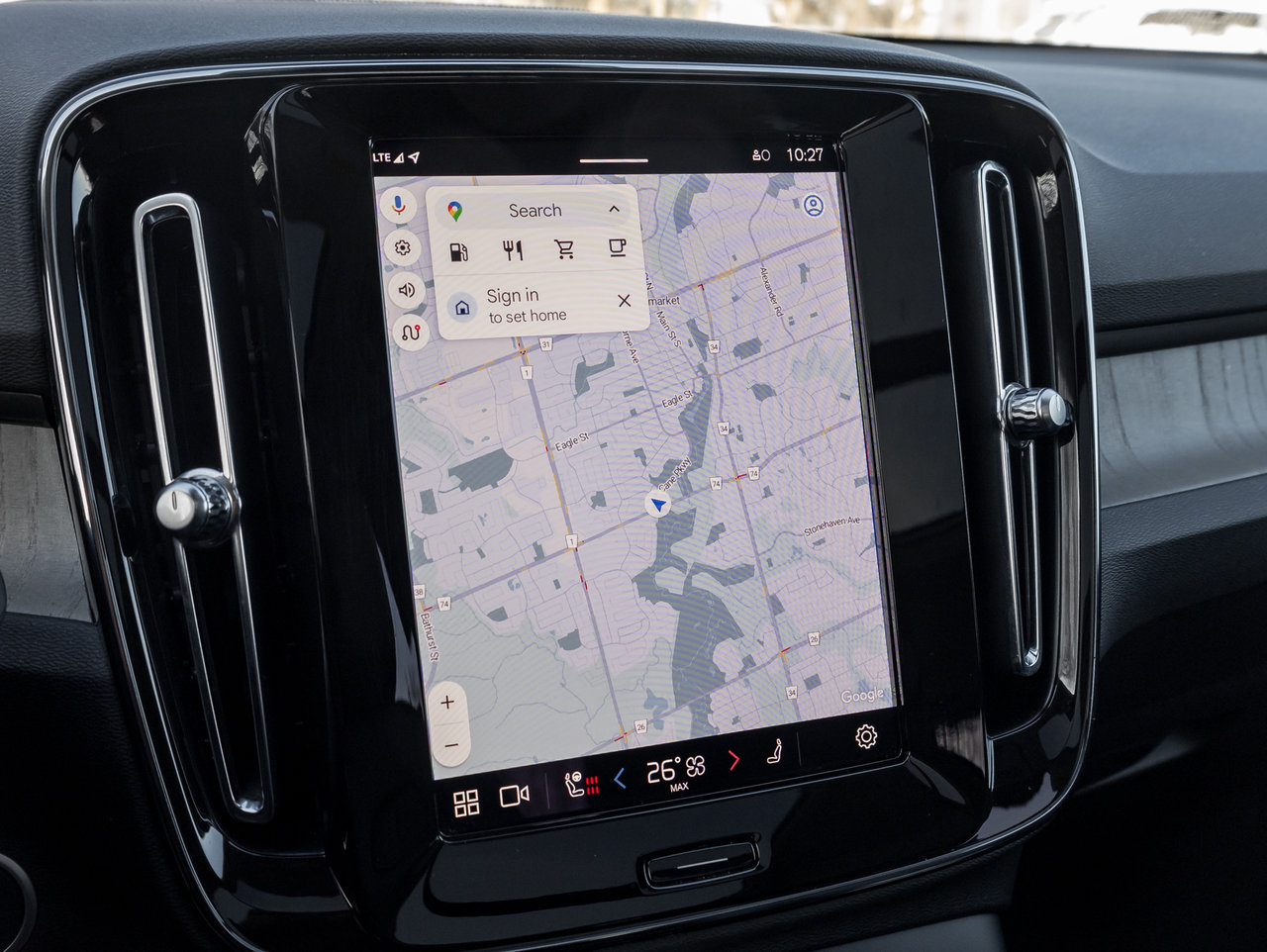 Volvo XC40 B5 AWD Plus Dark Theme  HARMAN KARDON  OFF LEASE 2024-10