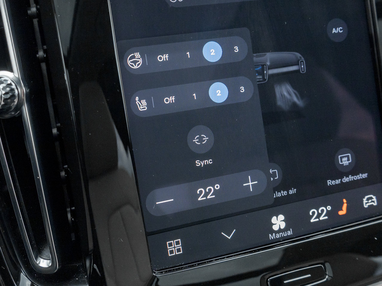 Volvo XC40 B5 AWD PLUS  LOW MILEAGE  3.49%*CPO RATE UP TO 84M 2024-20