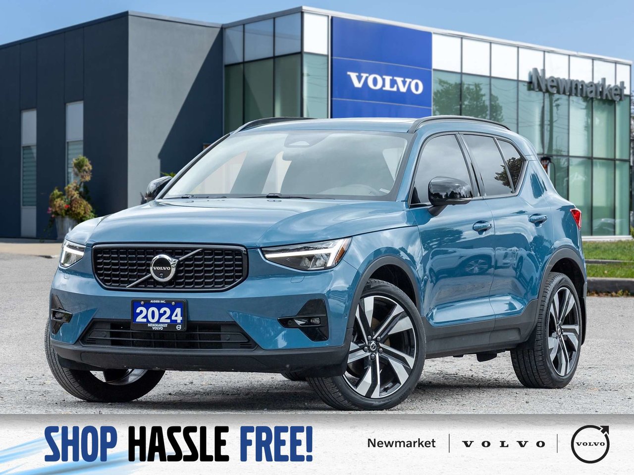 2024 Volvo XC40 Plus Dark Theme-0