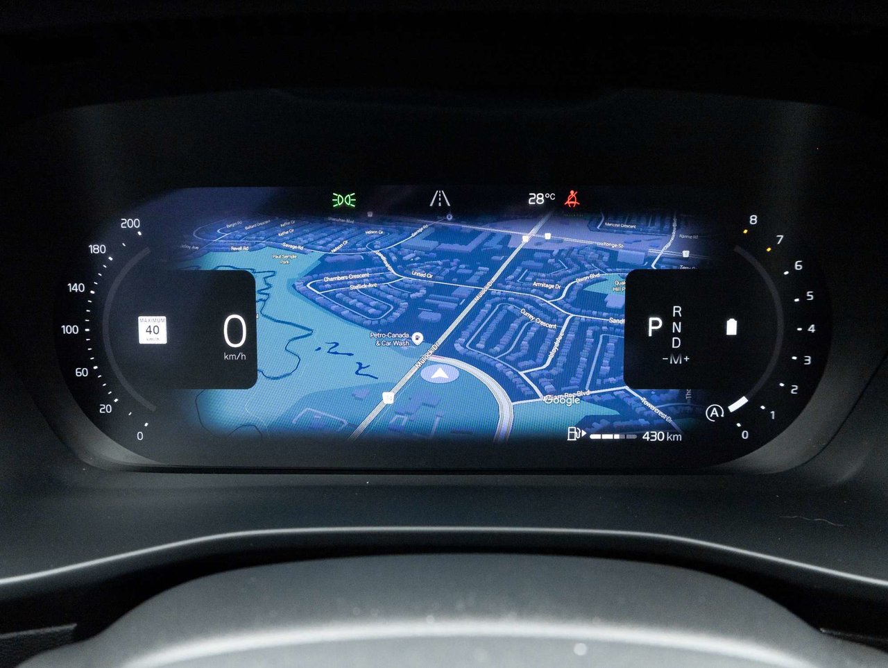 2024 Volvo XC40 Plus Dark Theme-9
