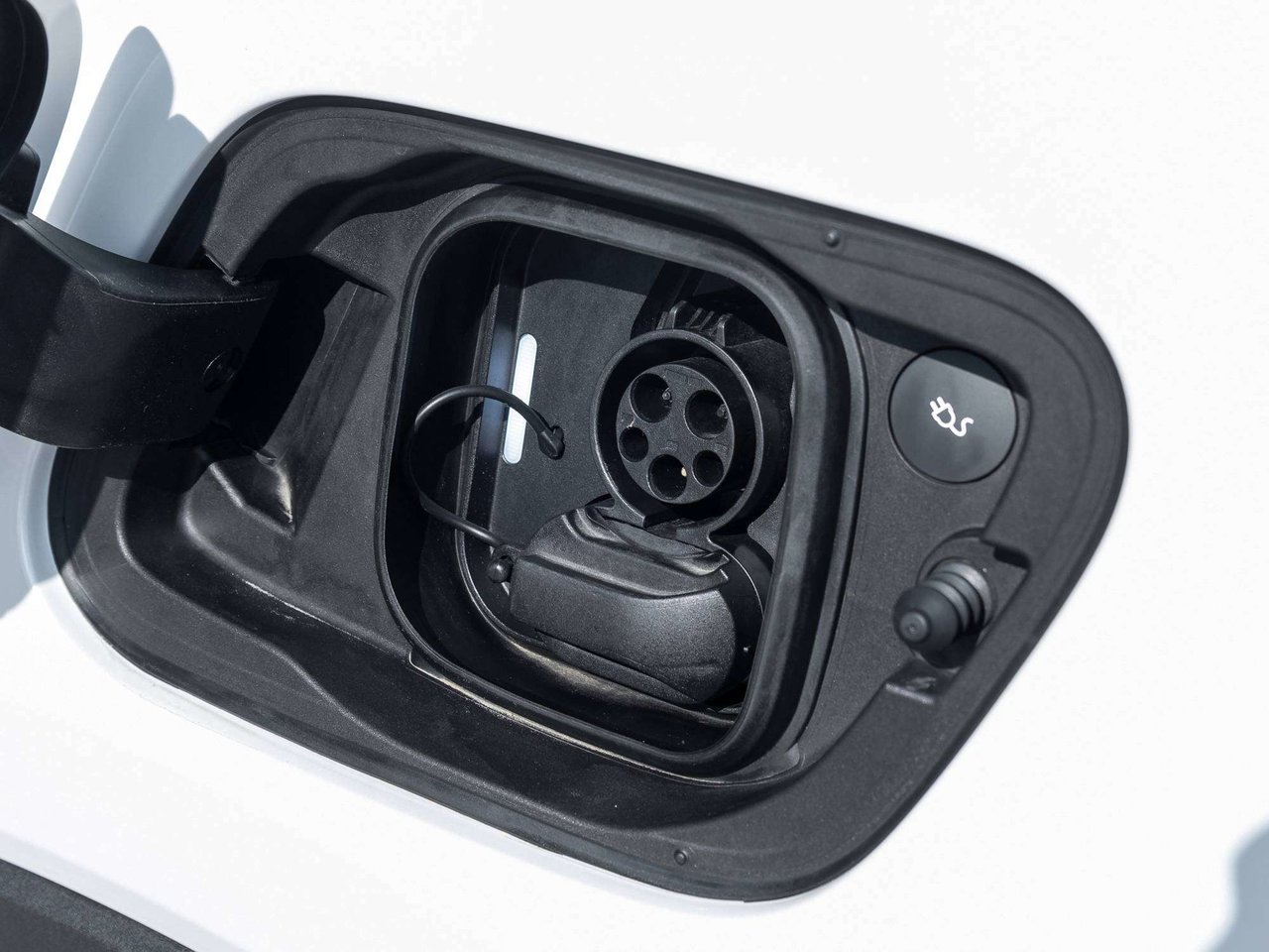 Volvo XC40 RECHARGE  AWD 2024-4