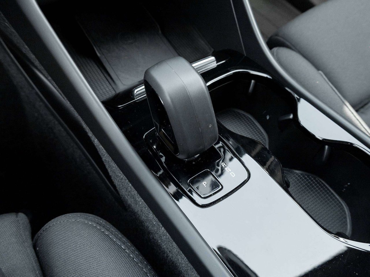 Volvo XC40 RECHARGE  AWD 2024-16