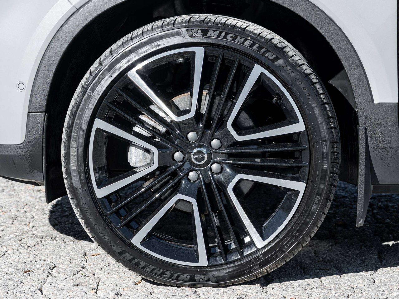 Volvo XC40 ULTIMATE^Off lease^One owner^CPO Rate fr 2.99%* 2024-3