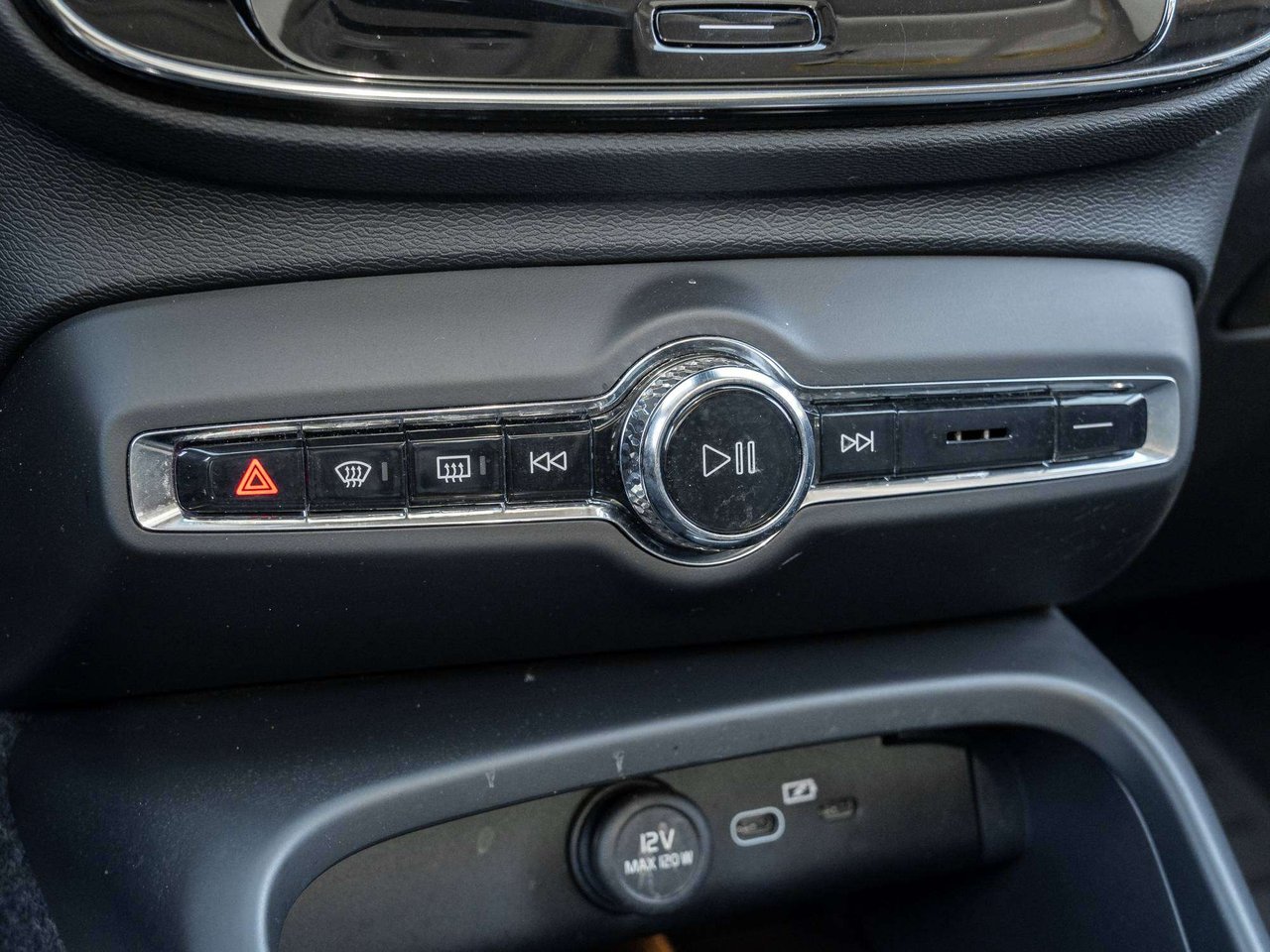 Volvo XC40 ULTIMATE^Off lease^One owner^CPO Rate fr 2.99%* 2024-18