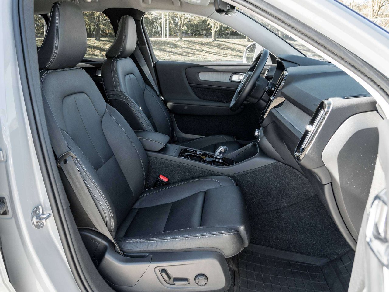 Volvo XC40 ULTIMATE^Off lease^One owner^CPO Rate fr 2.99%* 2024-22
