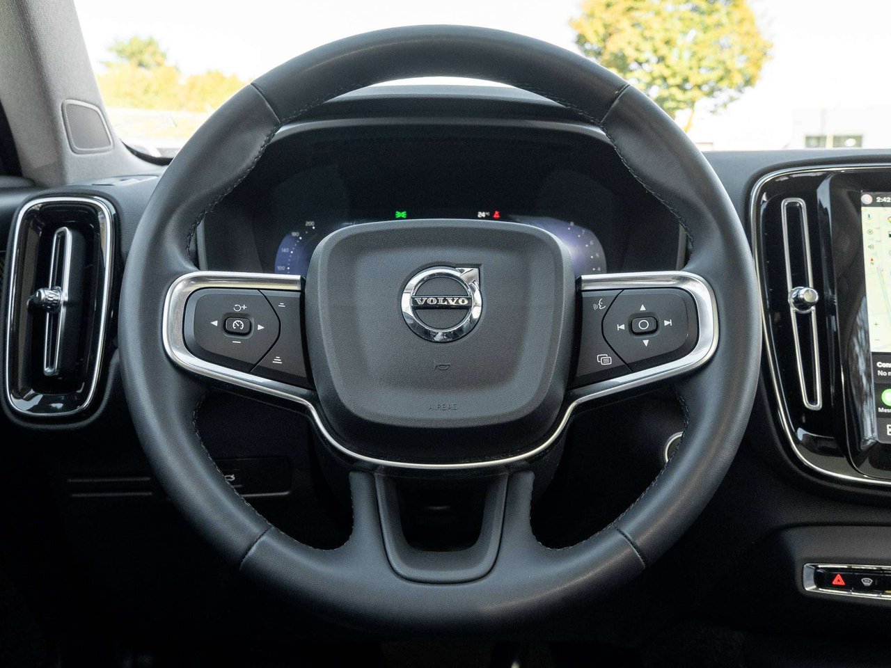 Volvo XC40 ULTIMATE^Off lease^One owner^CPO Rate fr 2.99%* 2024-7