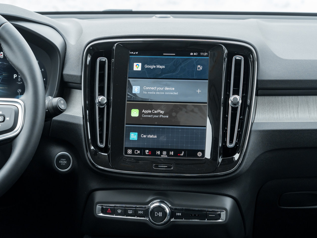 Volvo XC40 B5 AWD Core Bright Theme  CPO FIN RATE  3.49%-4%* 2025-23