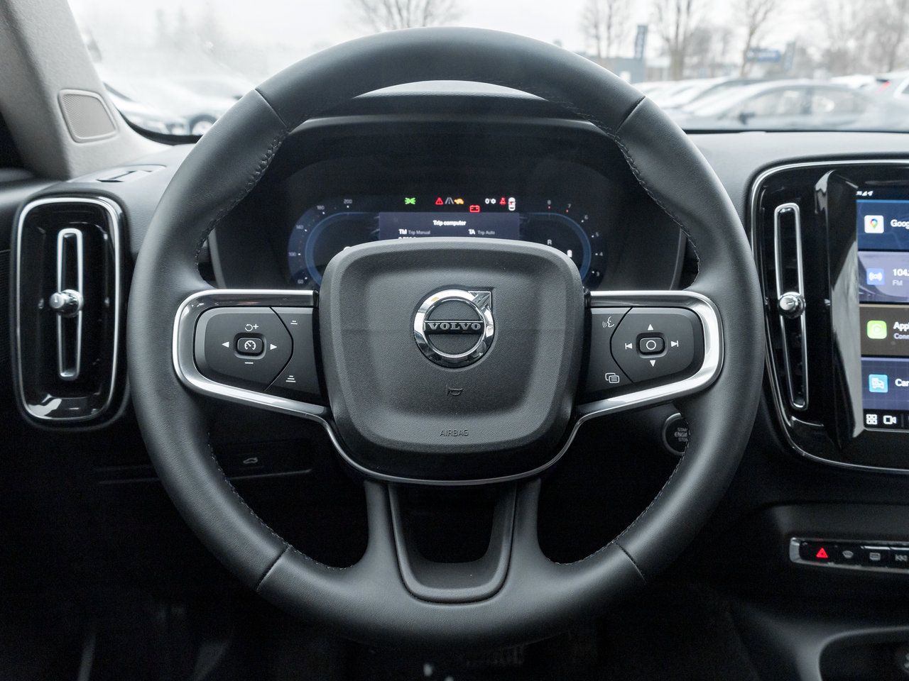 2025 Volvo XC40 B5 AWD Bright Theme  CPO FINANCE RATE fr 3.49%*-7