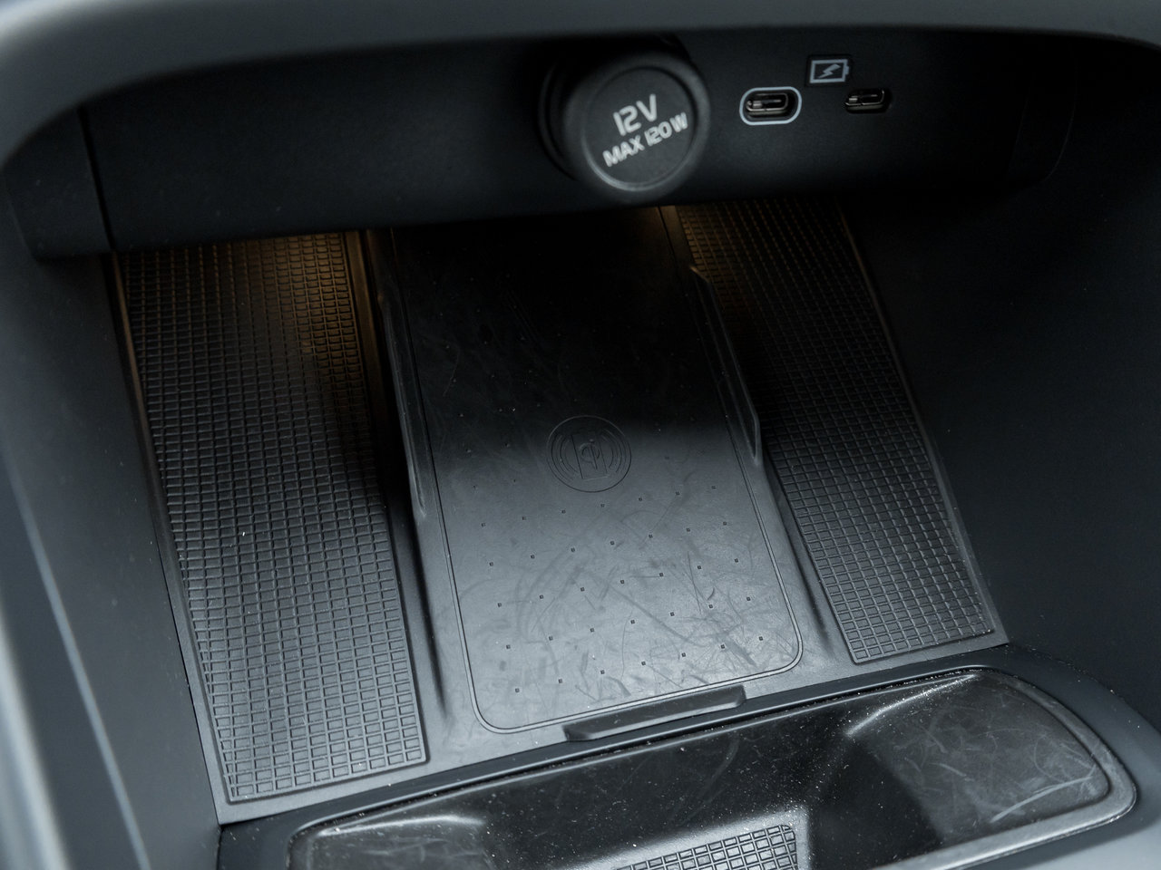 2025 Volvo XC40 B5 AWD Bright Theme  CPO FINANCE RATE fr 3.49%*-13