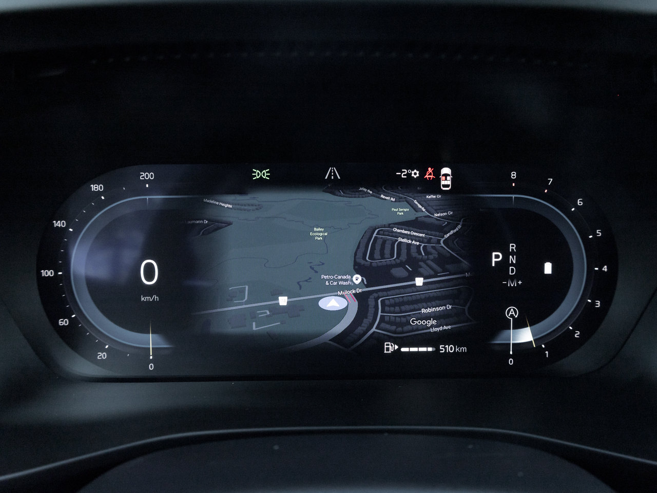 2025 Volvo XC40 B5 AWD Core Bright Theme  CPO FIN RATE 3.49%*-4%*-8