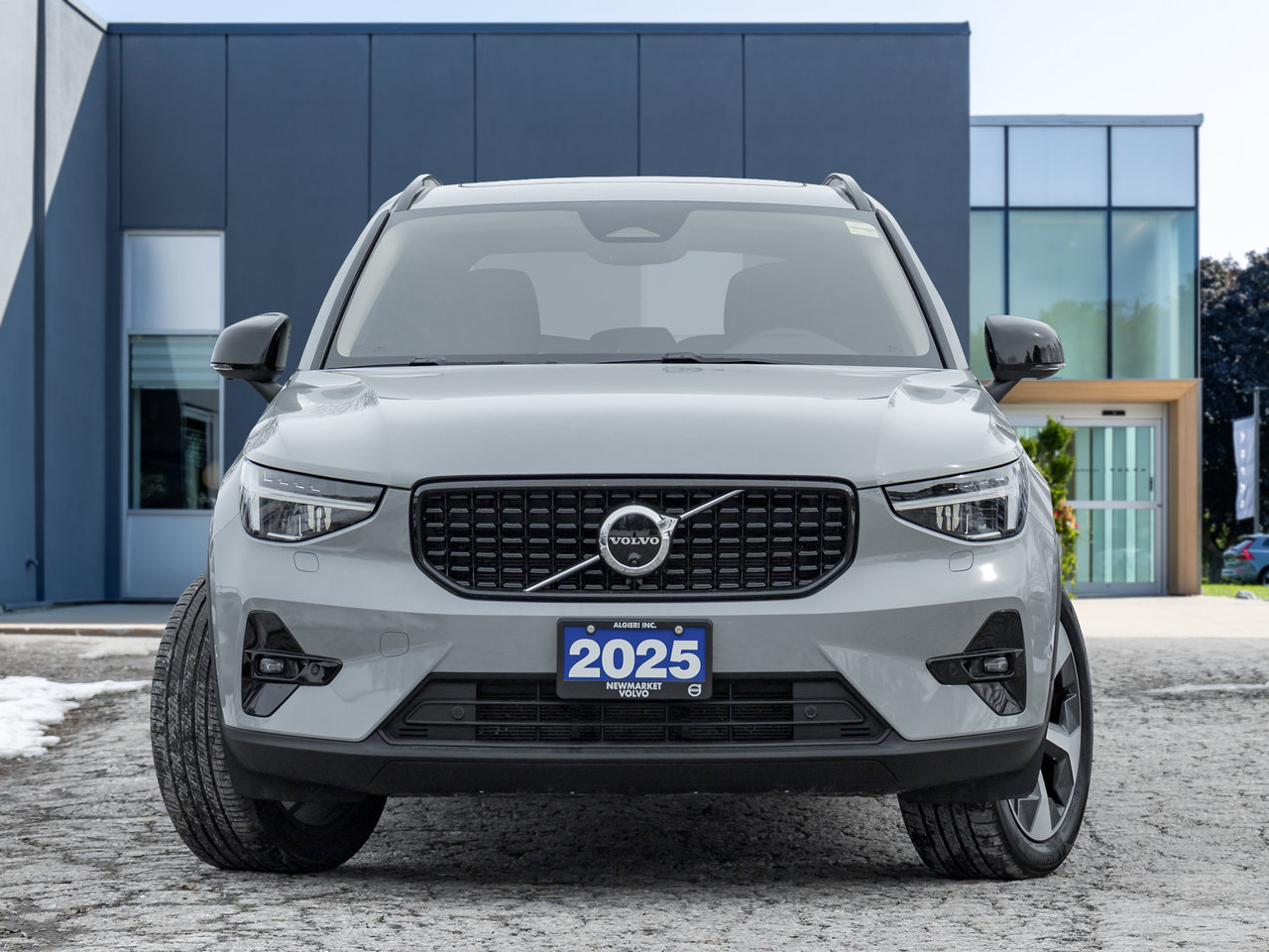 Volvo XC40 B5 AWD PLUS  CPO FINANCE RATE 3.49%(24M)-4%*(84M) 2025-1