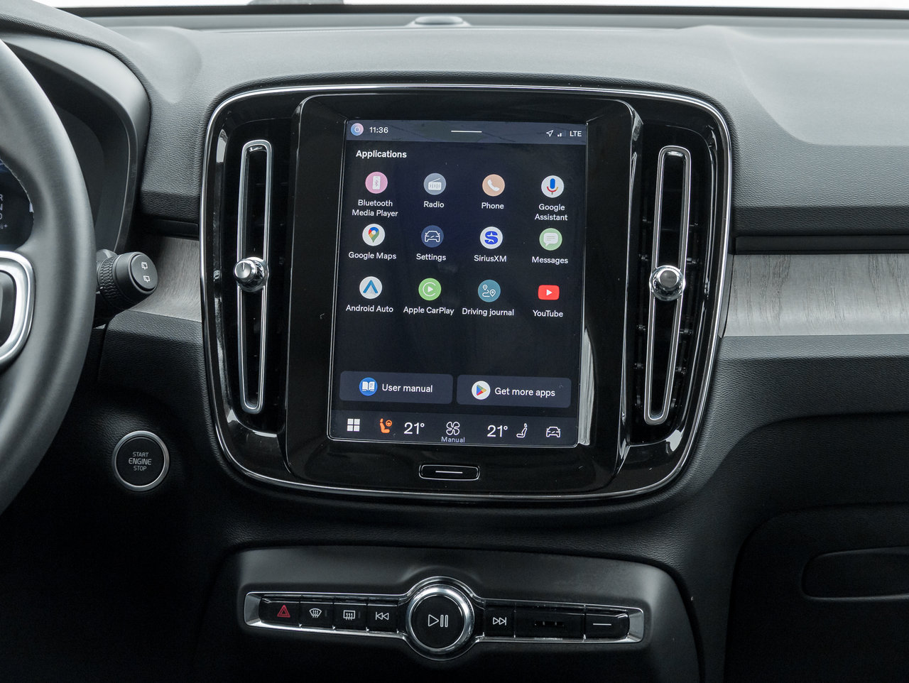 Volvo XC40 B5 AWD PLUS  CPO FINANCE RATE 3.49%(24M)-4%*(84M) 2025-26