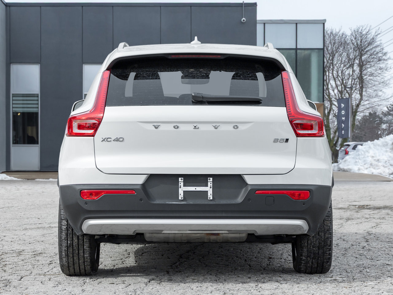 2025 Volvo XC40 B5 AWD Core  CPO FINANCE RATE FROM 3.49%*-5