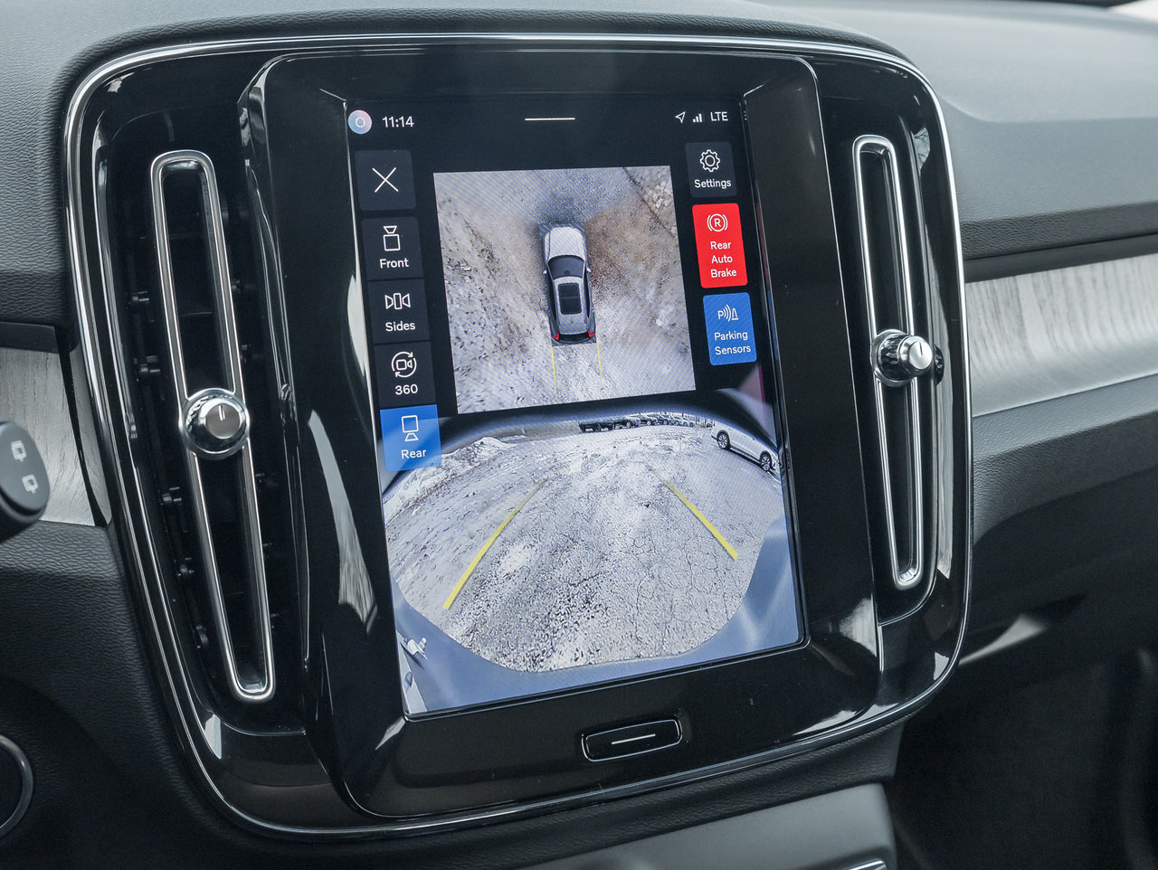 2025 Volvo XC40 B5 AWD PLUS Dark Theme CPO FIN RATE 4%* (84M)-12