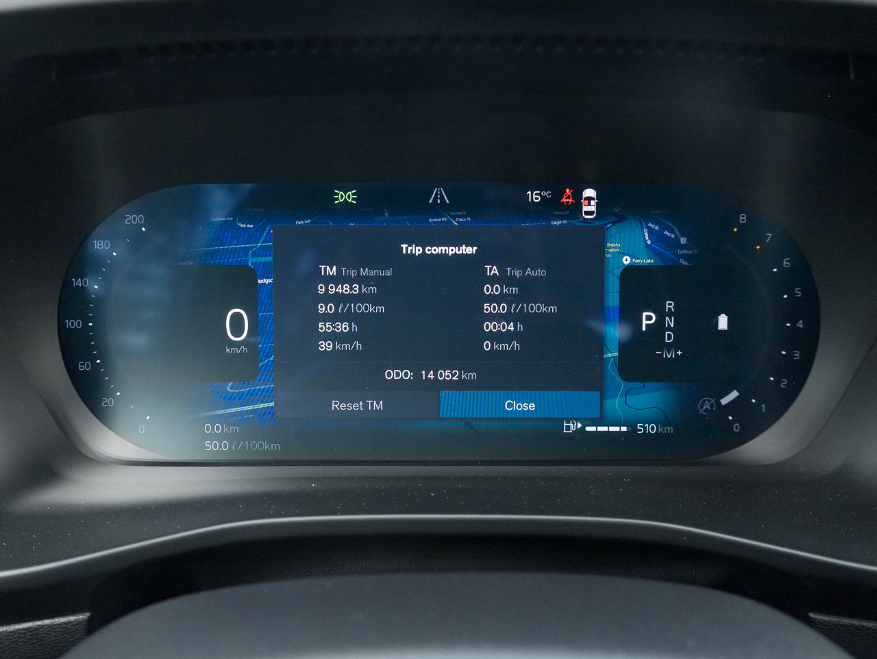 2025 Volvo XC40 B5 AWD PLUS Dark Theme CPO FIN RATE 4%* (84M)-9