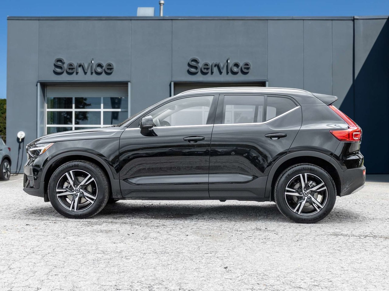 2025 Volvo XC40 B5 AWD  CPO FINANCE RATE 2.99%* (UP TO 84 MONTH)-2