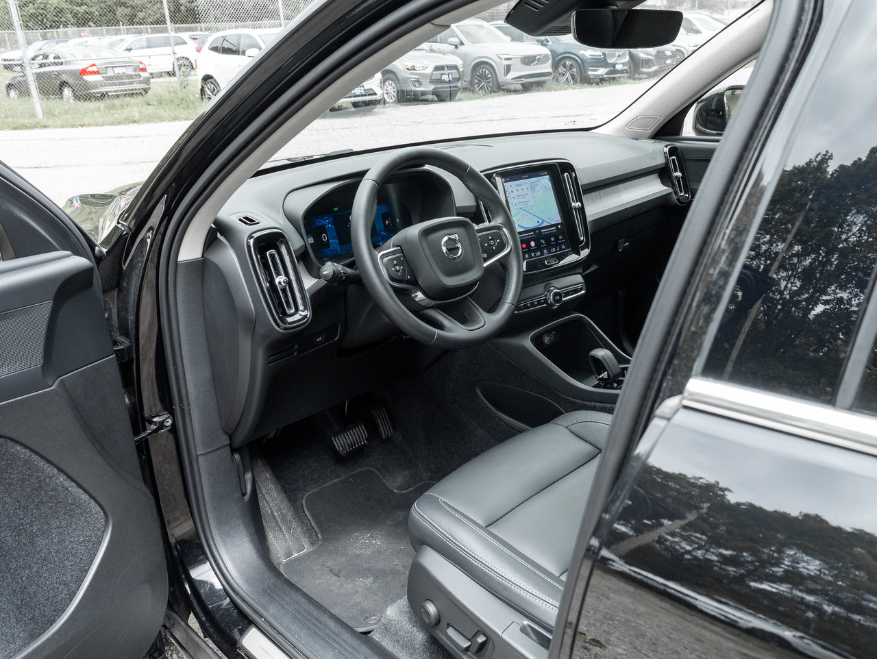 2025 Volvo XC40 B5 AWD  CPO FINANCE RATE 2.99%* (UP TO 84 MONTH)-6