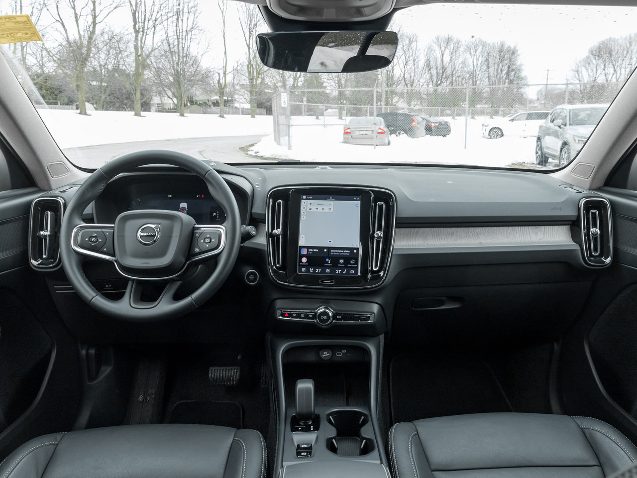 2025 Volvo XC40 B5 AWD Core Bright Theme  CPO FINANCE RATE 3.49%*-23