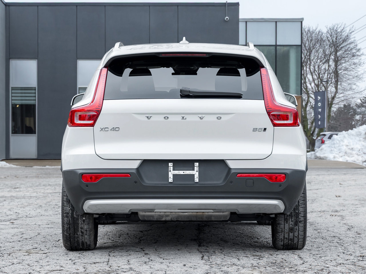 Volvo XC40 B5 AWD  CPO FINANCE RATE 3.49%*(24M)-4%*(48M) 2025-5