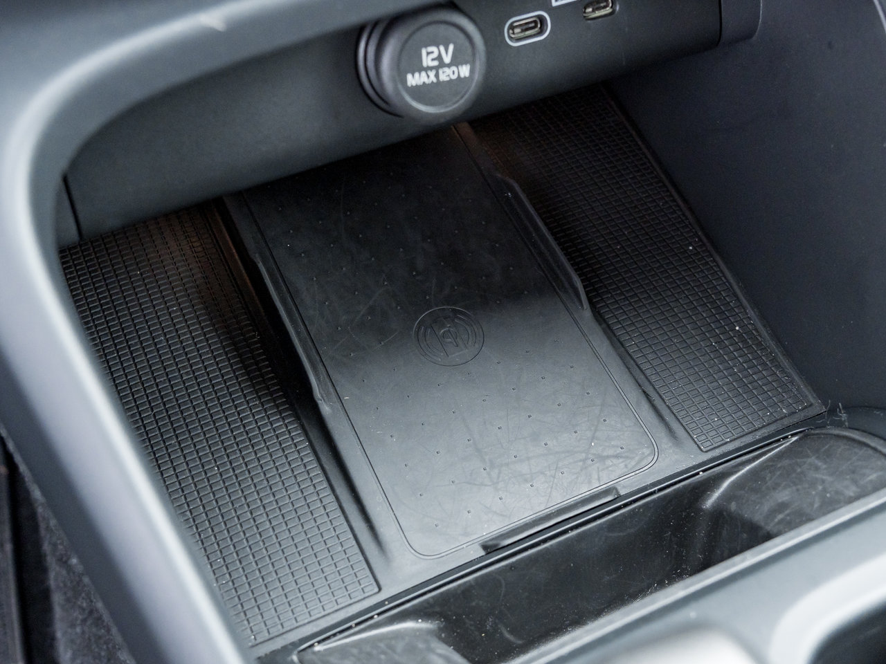 Volvo XC40 B5 AWD  CPO FINANCE RATE 3.49%*(24M)-4%*(48M) 2025-15