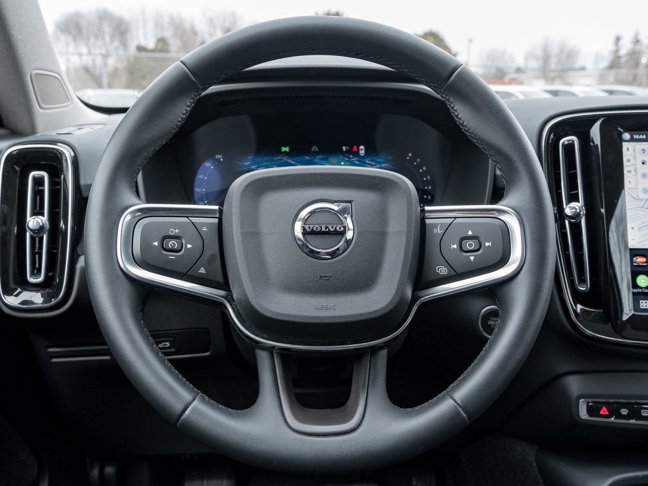 Volvo XC40 B5 AWD  CPO FINANCE RATE 3.49%*(24M)-4%*(48M) 2025-7