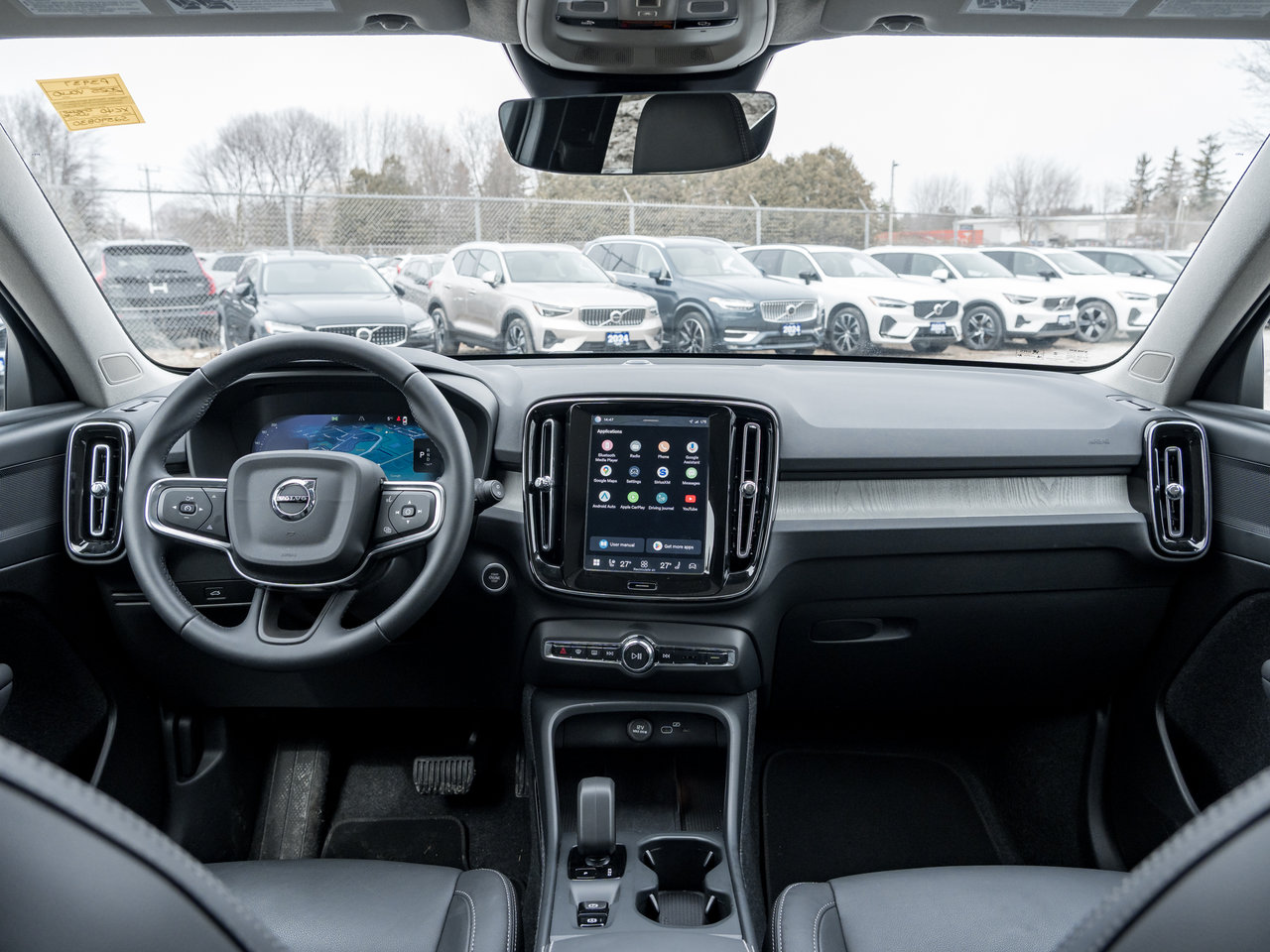 Volvo XC40 B5 AWD  CPO FINANCE RATE 3.49%*(24M)-4%*(48M) 2025-23