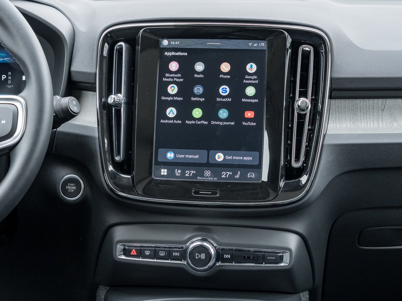 Volvo XC40 B5 AWD  CPO FINANCE RATE 3.49%*(24M)-4%*(48M) 2025-24