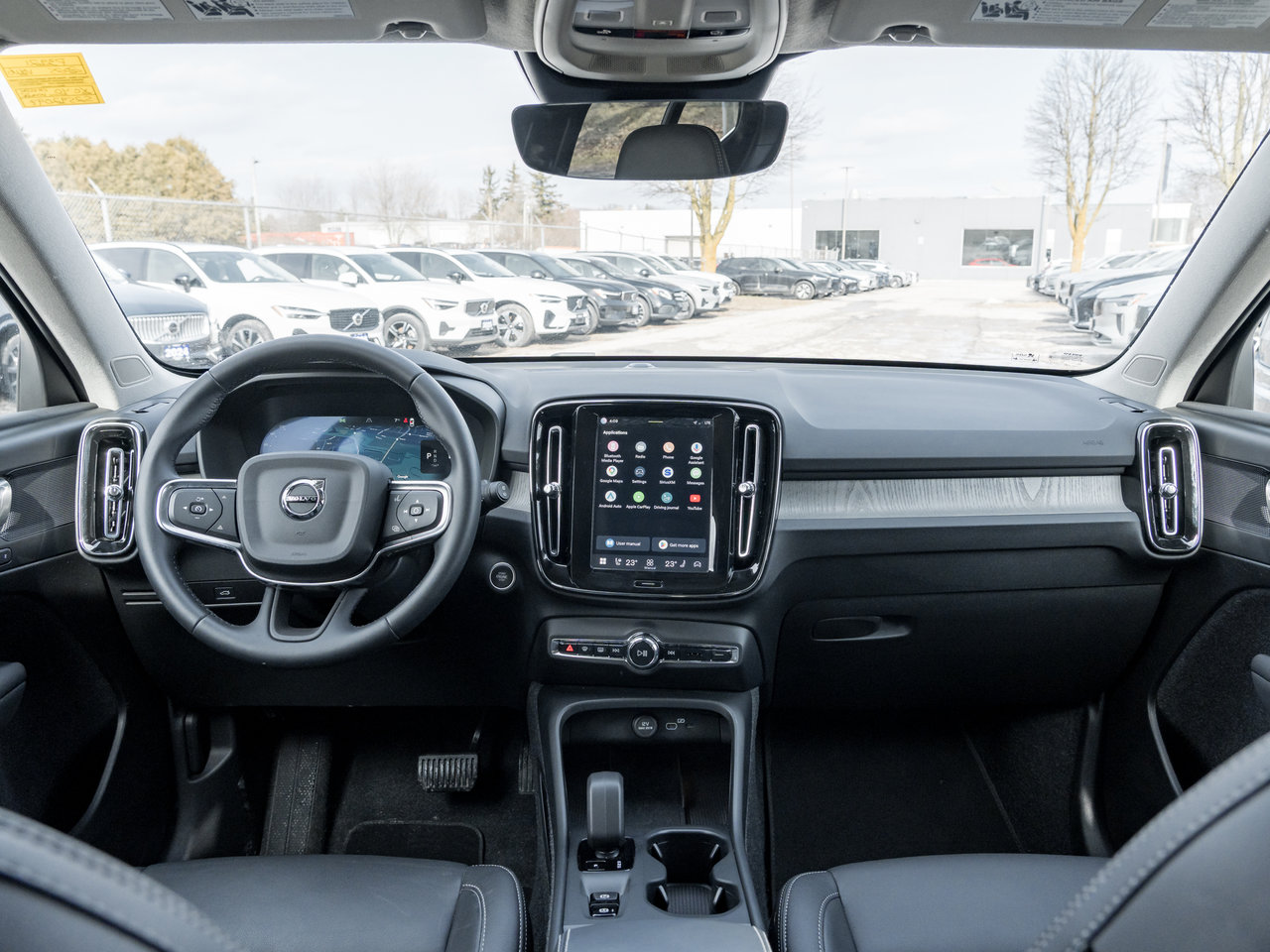 Volvo XC40 B5 AWD Core  CPO FINANCE RATE FROM 3.49%* 2025-22