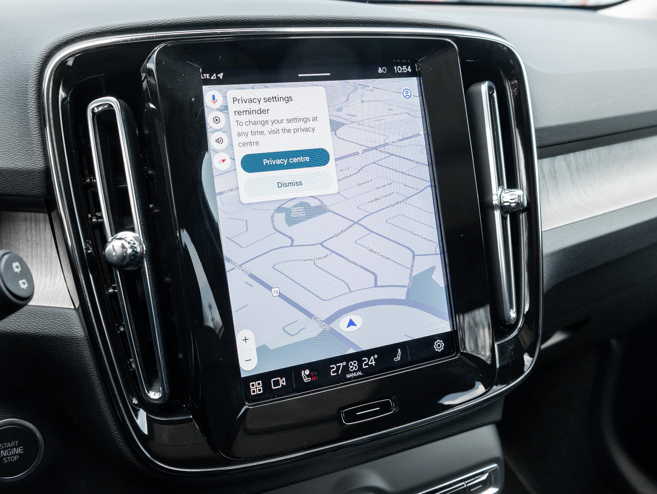 2025 Volvo XC40 B5 AWD  CPO FINANACE RATE 3.49%* UP TO 84 MONTH-10