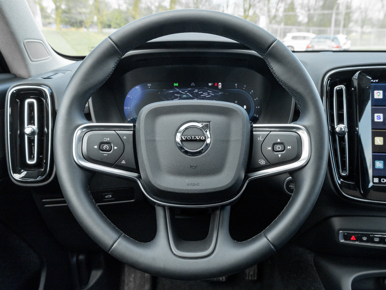 2025 Volvo XC40 B5 AWD  CPO FINANACE RATE 3.49%* UP TO 84 MONTH-7