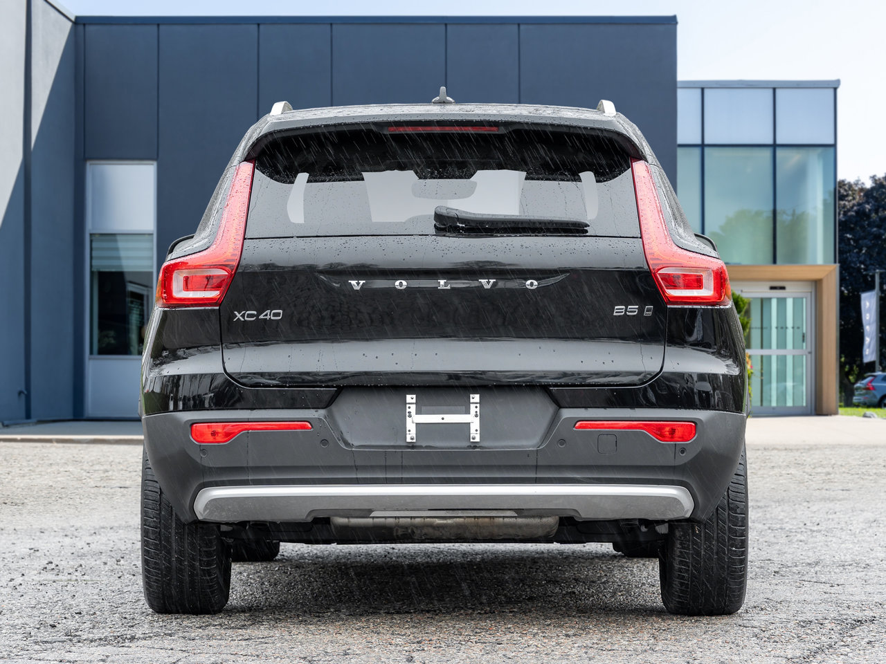 Volvo XC40 B5 AWD Core  CPOM RATE 3.49%* UP TO 84 MONTH 2025-5