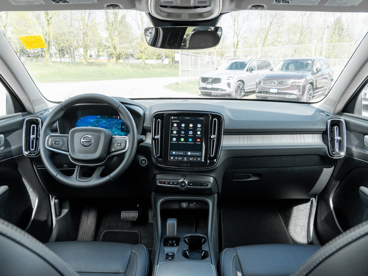 Volvo XC40 B5 AWD Core  CPO FINANCE RATE 3.49%* UPTO 84 MONTH 2025-23