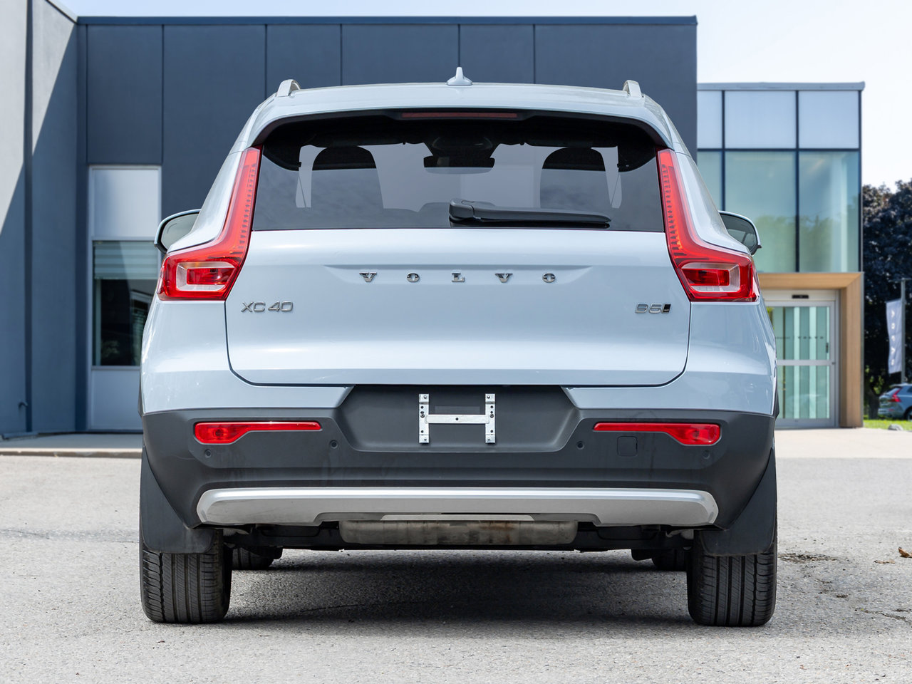 Volvo XC40 B5 AWD Core  CPO FINANCE RATE 3.49%* (84M) 2025-5