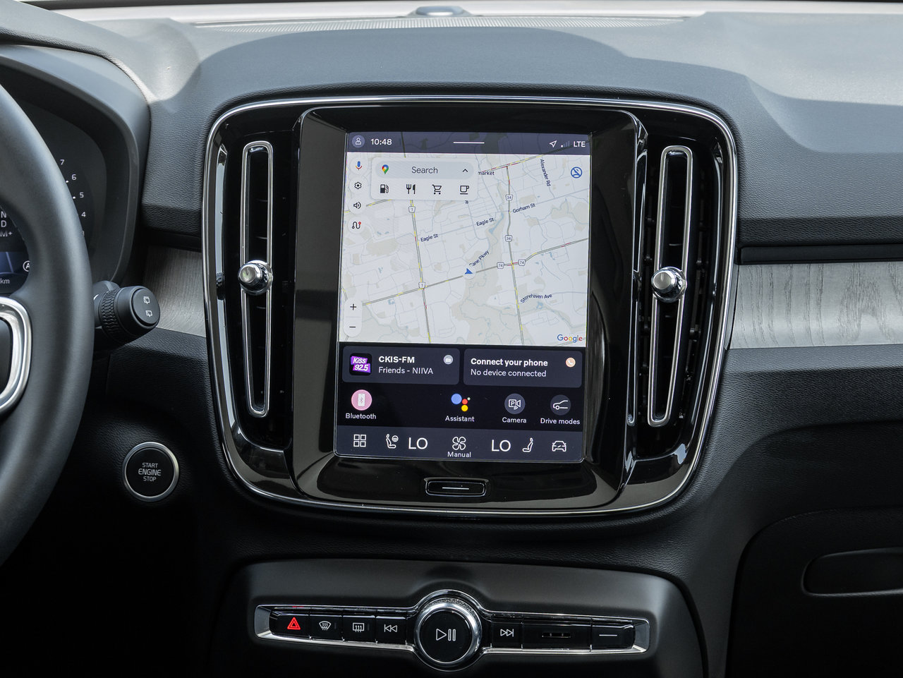 2025 Volvo XC40 B5 AWD Core  POWER PANO ROOF  FINANCE RATE 3.49%*-24