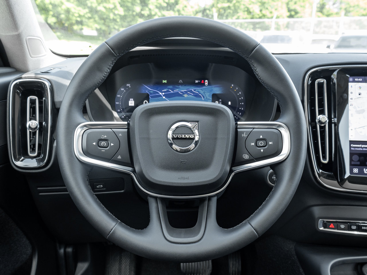 2025 Volvo XC40 B5 AWD Core  POWER PANO ROOF  FINANCE RATE 3.49%*-7