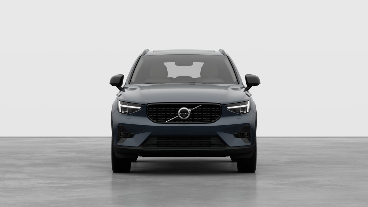 Volvo XC40 B5 AWD Plus Dark Theme 2026-4