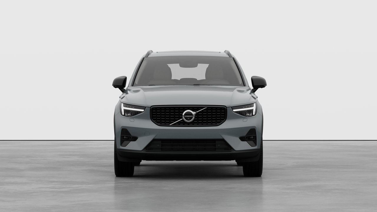 Volvo XC40 B5 AWD Plus Dark Theme 2026-4