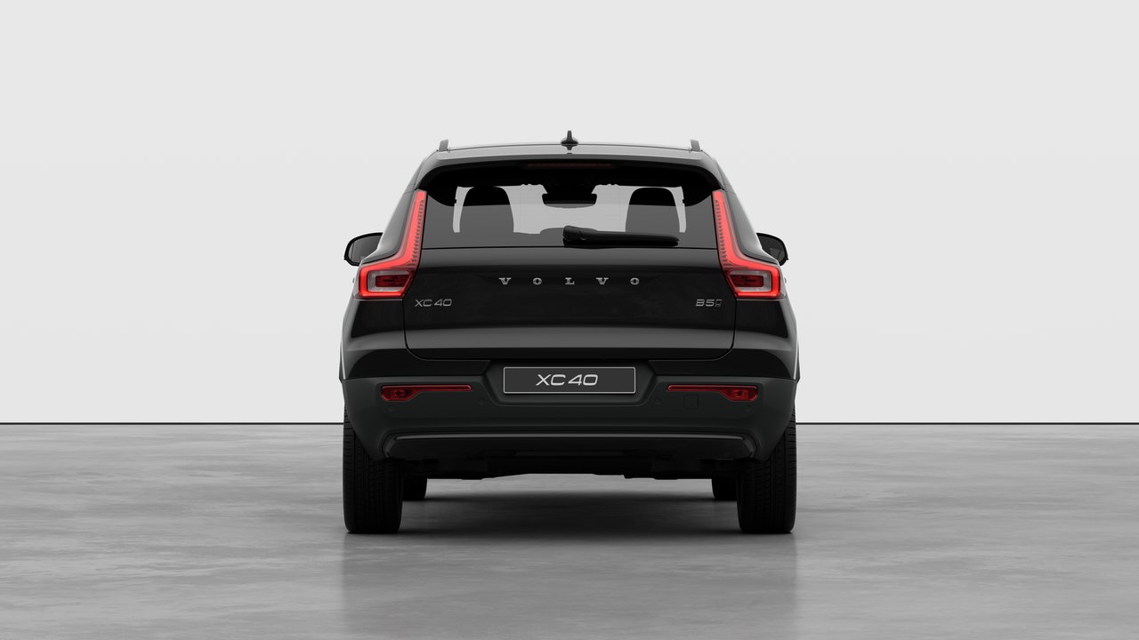 2026 Volvo XC40 B5 AWD Core Dark Theme-5