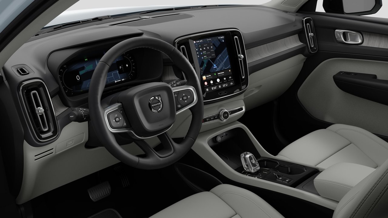 2026 Volvo XC40 B5 AWD Plus Dark Theme-9