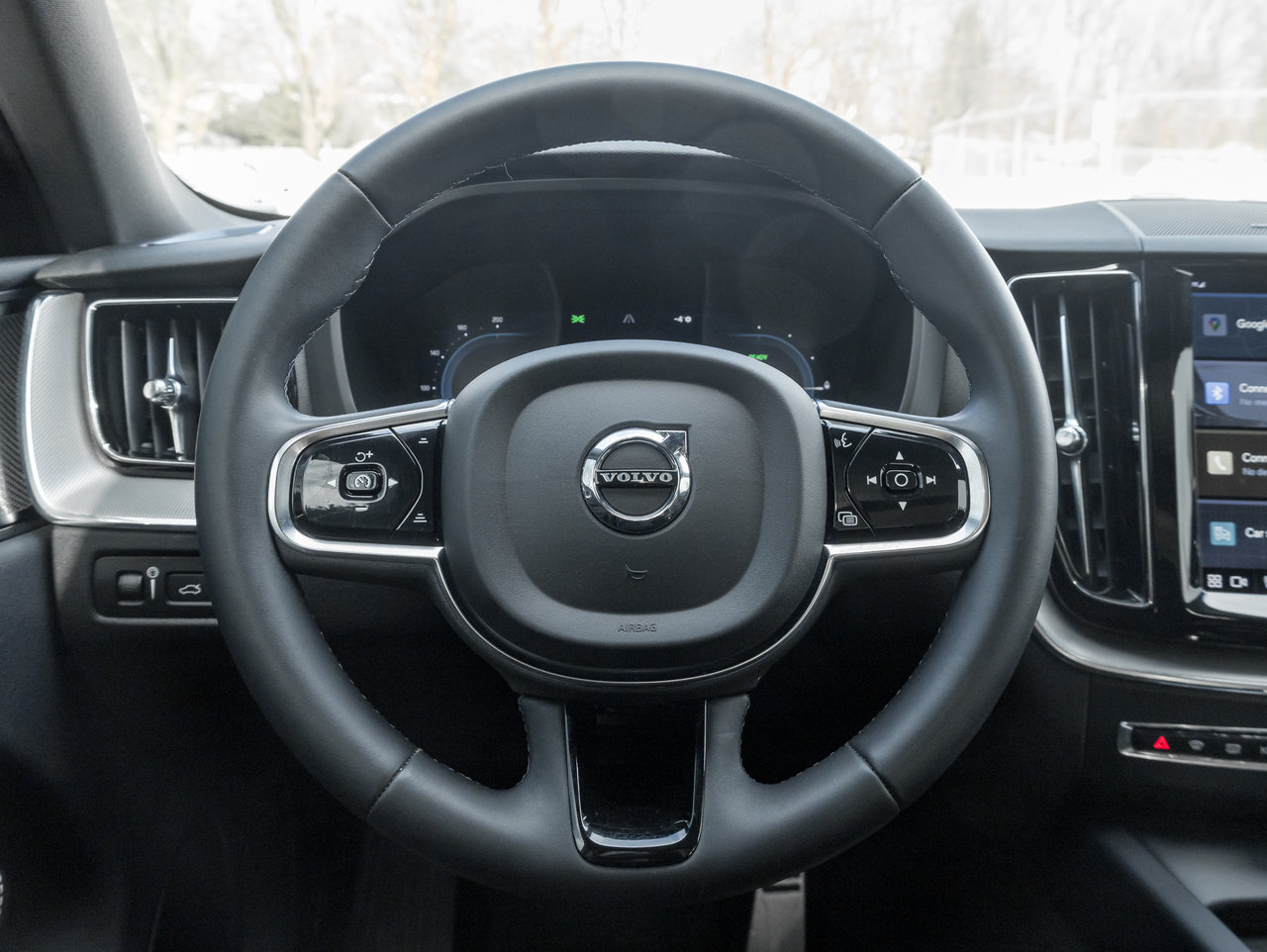 2022 Volvo XC60 Plug-In Hybrid T8 eAWD PHEV R-Design  NEW TIRES  VOLVO CPO-7