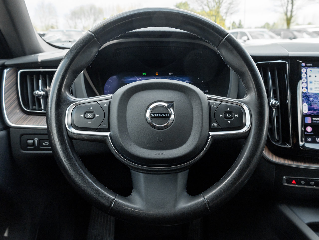 Volvo XC60 Plug-In Hybrid T8 eAWD PHEV Inscription Exp  NEW TIRES & BRAKES 2022-8
