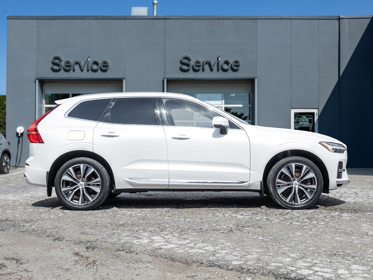 Volvo XC60 Plug-In Hybrid T8 eAWD PHEV Inscription Exp  NEW TIRES & BRAKES 2022-5