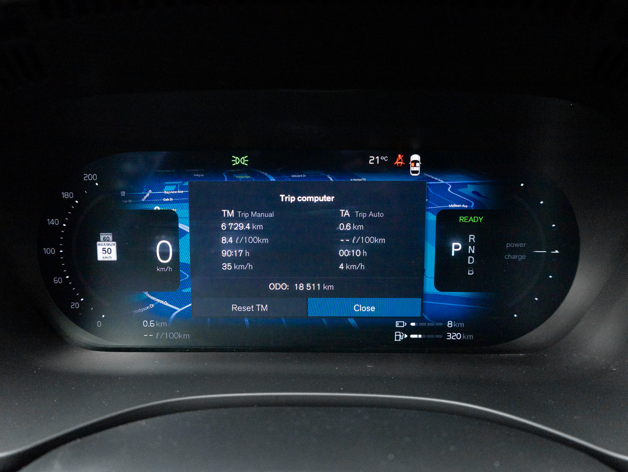 2025 Volvo XC60 Plug-In Hybrid T8 AWD Plus Dark Theme  LOW KM  CPO RATE FR 3.49%*-9