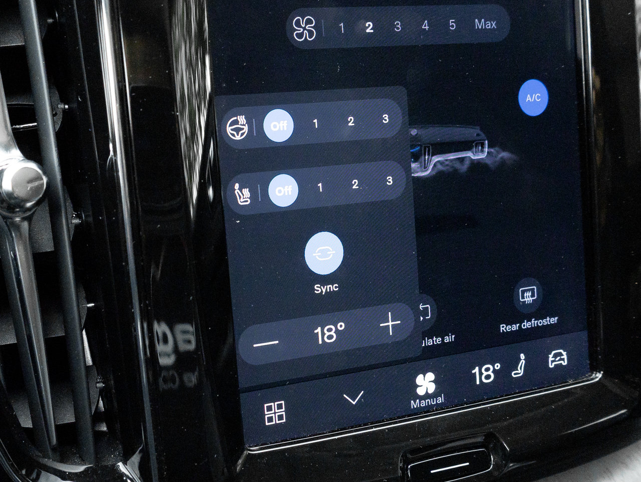 2025 Volvo XC60 Plug-In Hybrid T8 AWD Plus Dark Theme  LOW KM  CPO RATE FR 3.49%*-22