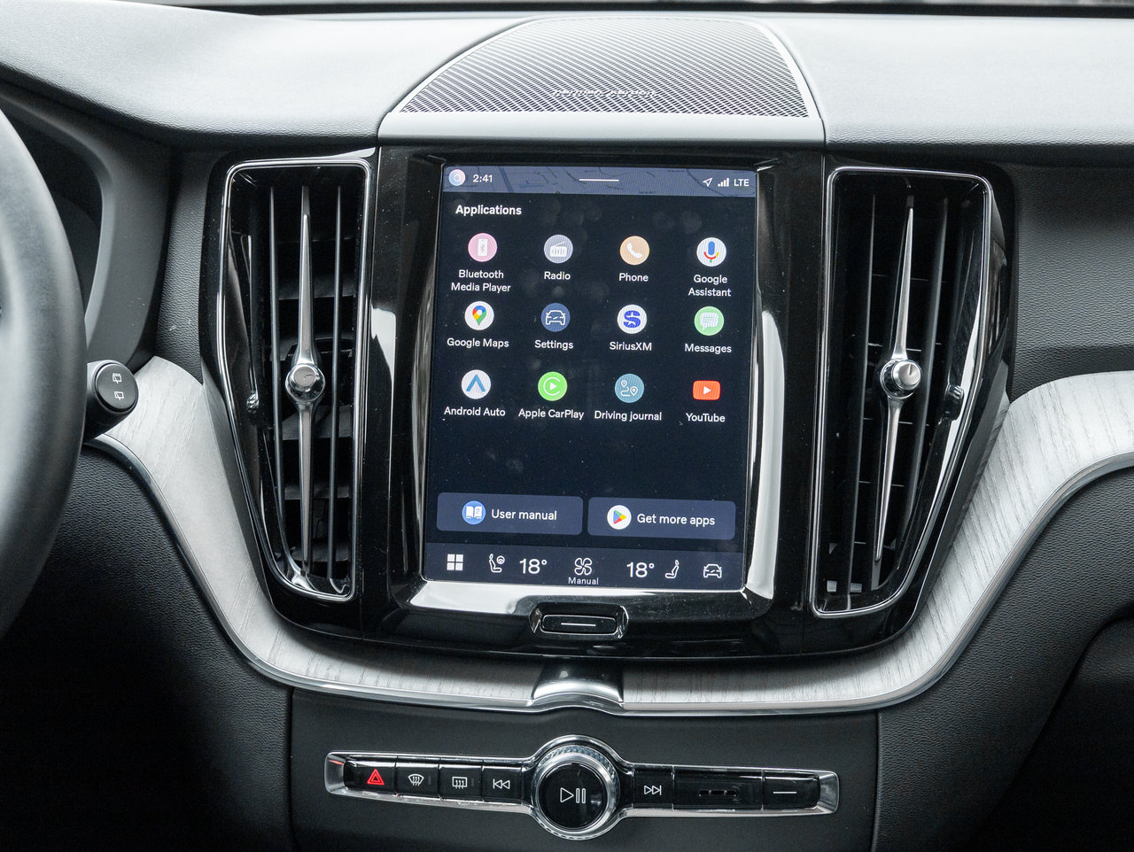2025 Volvo XC60 Plug-In Hybrid T8 AWD Plus Dark Theme  LOW KM  CPO RATE FR 3.49%*-28