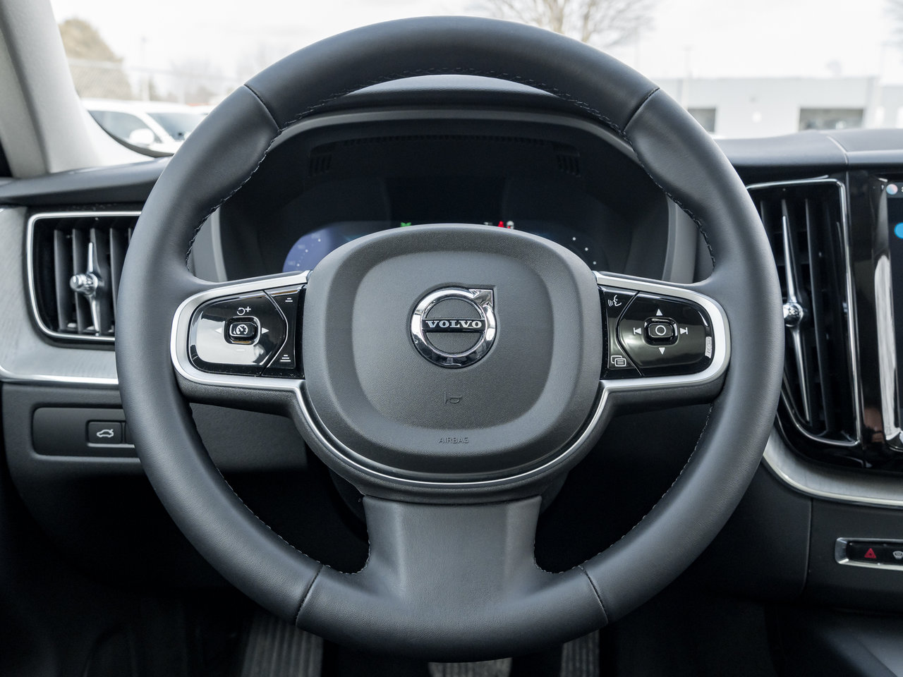 2025 Volvo XC60 Plug-In Hybrid T8 AWD PLUS  PLUG IN HYBRID  CPO RATE FROM 3.49%*-8