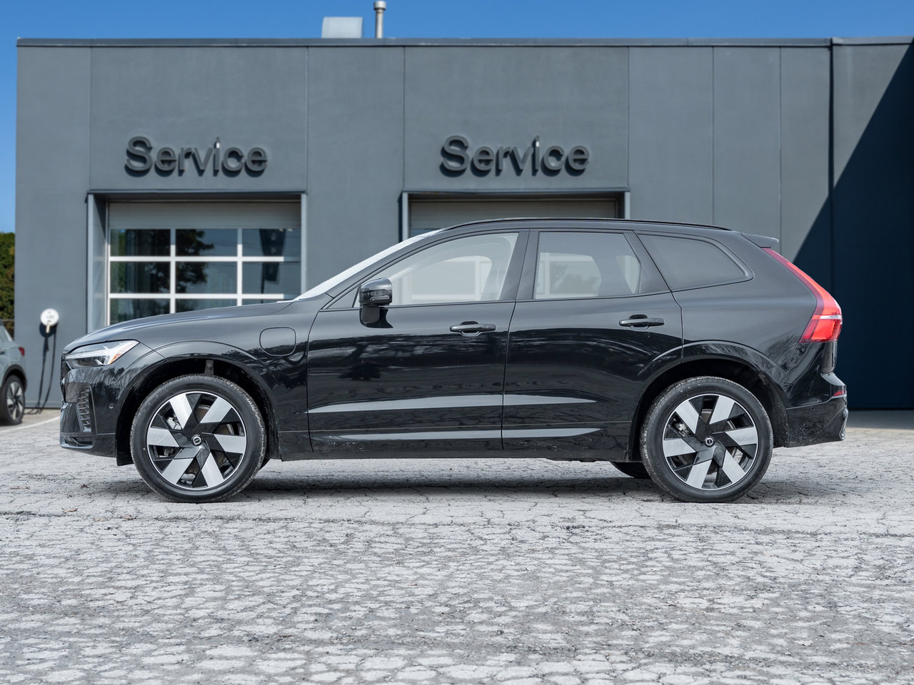 2025 Volvo XC60 Plug-In Hybrid T8 AWD PLUS  PLUG IN HYBRID  CPO RATE FROM 3.49%*-2
