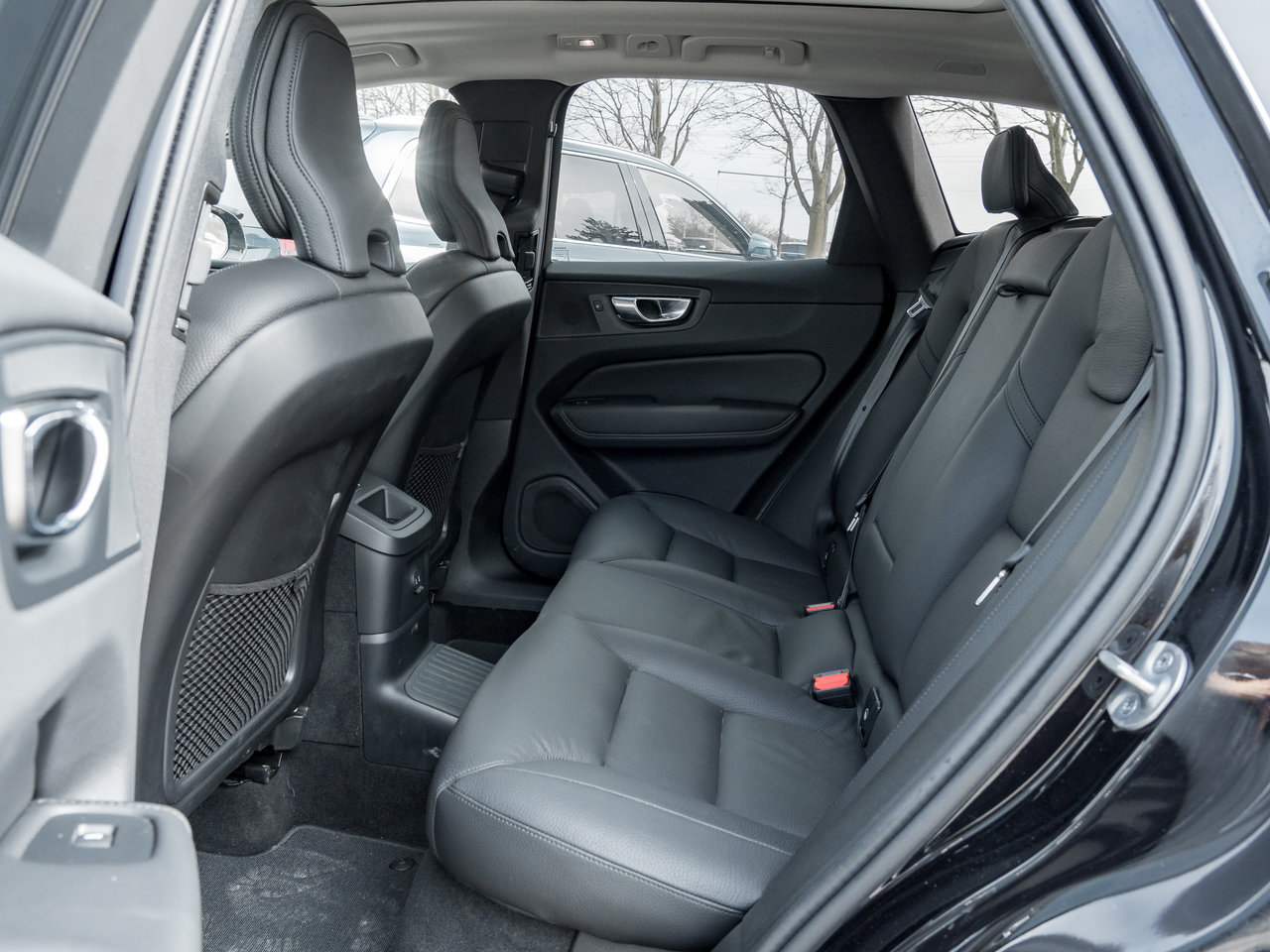 2025 Volvo XC60 Plug-In Hybrid T8 AWD PLUS  PLUG IN HYBRID  CPO RATE FROM 3.49%*-22